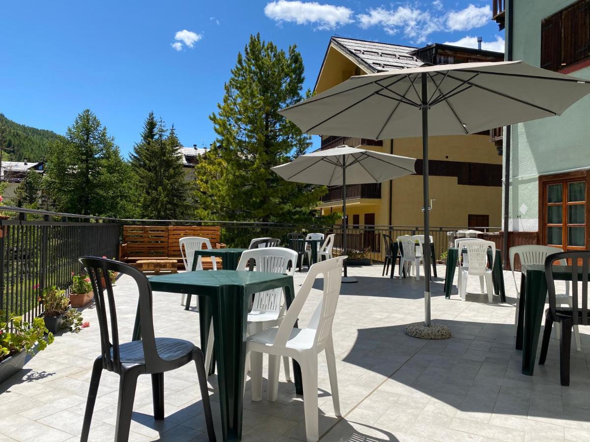 Chalet Della Luna Claviere Exterior photo